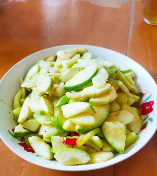  亮眼|最护眼的不是胡萝卜素而是它，孩子常吃，明目亮眼，慢慢恢复视力