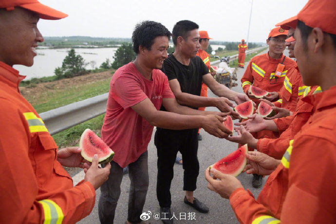  夙兴夜寐|致敬！夙兴夜寐，他们是大堤“守坝人”