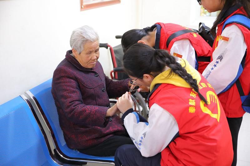  考试|思想品德教育，有必要纳入各阶段升学必考科目吗？