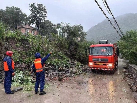 暴雨、洪水红色预警齐发 北京多部门合力抗汛