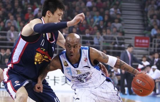  逆转|林书豪的北京遭广东19分逆转，8年前马布里灭掉狂追20分的广东