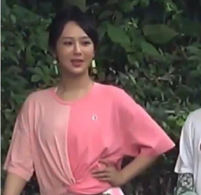  修图|杨紫进组后身材惨不忍睹，网友：奶茶不离手是没有自知之明吗