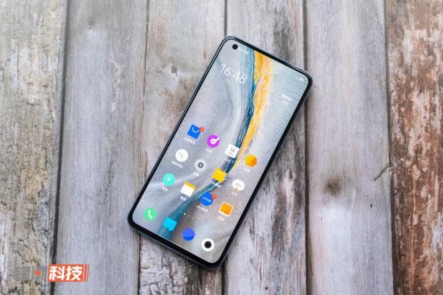 出色|iQOO 5 综合体验:强劲性能之外,其他方面同样出色