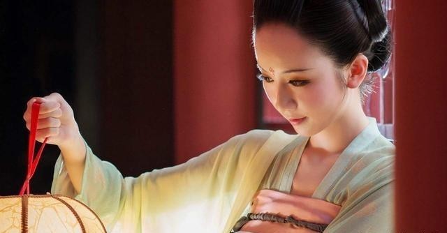 聪明|窦氏是李渊比武招亲迎娶的妻子,她很聪明,她为李渊生下四个儿子