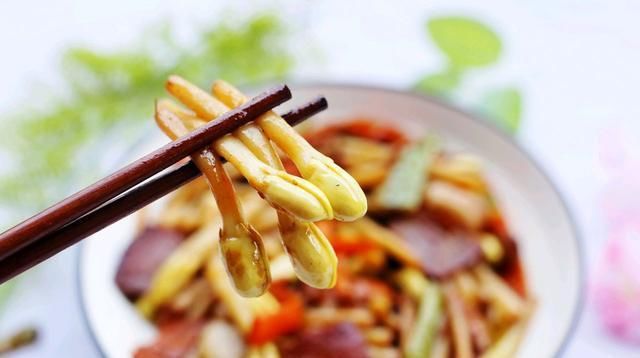  买不到|这种食材是天然的“长寿菜”，一般买不到，8月遇到别错过