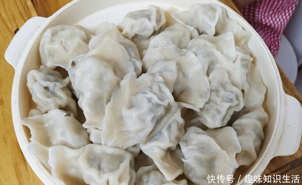 豆角|做豆角馅饺子,豆角直接包还是先焯水很多人弄错了,难怪难吃