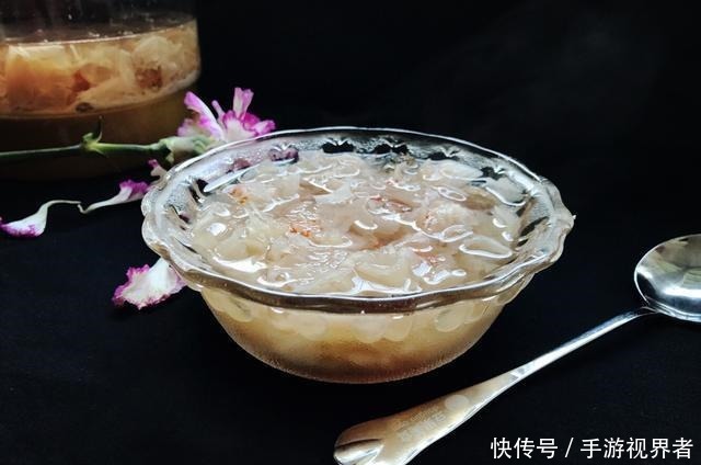 清热|夏天家人喜欢喝的一款甜汤,清热又解暑,每天一碗,香甜软糯