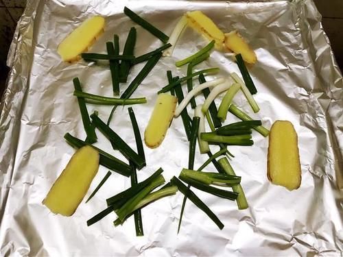  做法|鸡肉这么做，味道鲜美色泽金黄，做法简单还没有油烟，家人抢着吃