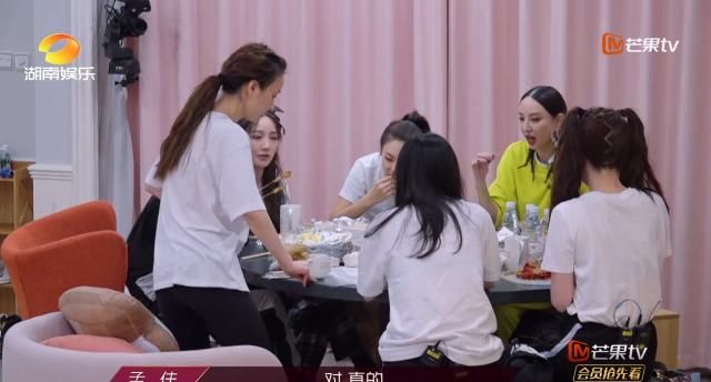  经纪人|黄圣依要帮孟佳忙引荐经纪人，张雨绮插话要签孟佳，疑得罪黄圣依