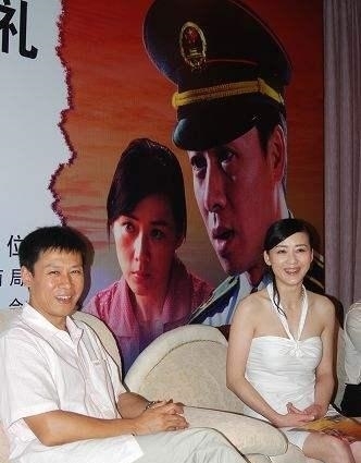  胡亚捷|胡亚捷与妻子3次离婚大战，为何不但没得逞反而还“割地赔款”？