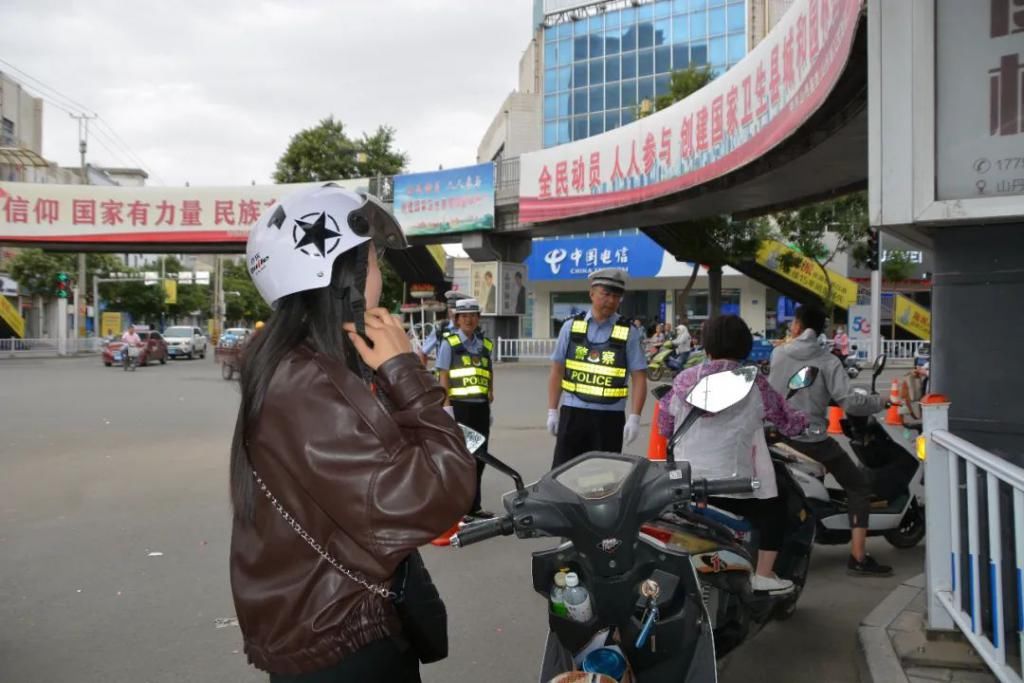  山丹|带了！戴了？自欺欺人！山丹公安交警持续开展电动车专项整治行动