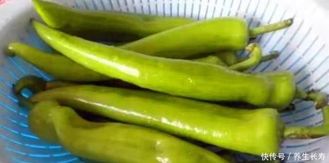 营养|虎皮青椒制作教程,酥脆鲜嫩的口感,营养又健康