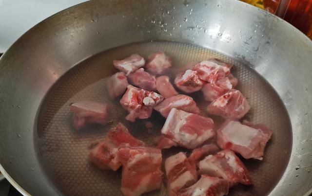  好吃|原来排骨还能这样做，焦香不柴，比饭店的还好吃，做法也简单