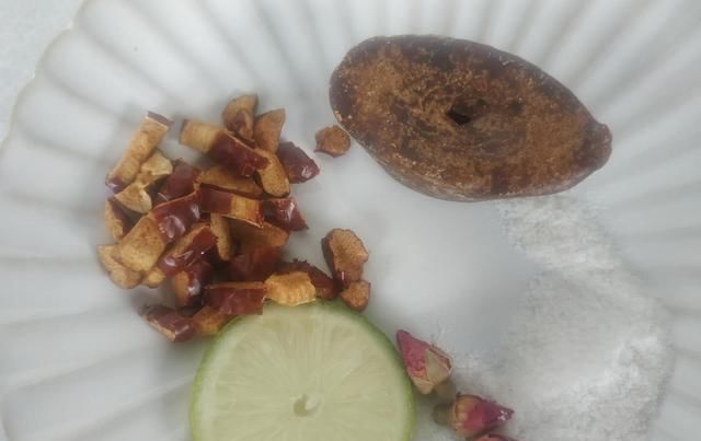  清凉|炎炎夏季，教你做Q弹滑爽的冰粉，香甜嫩滑，清凉又解暑