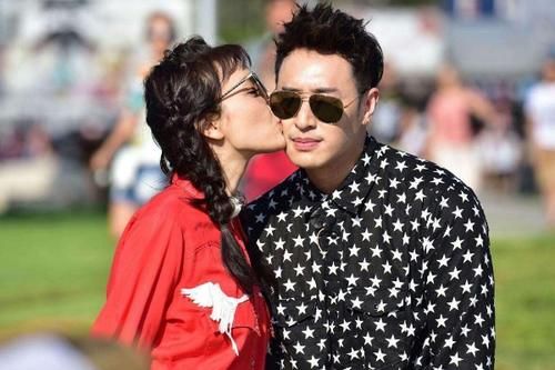  热议|潘玮柏再遭热议？后援会管理晒聊天截图，曾主动要求CP粉购买专辑