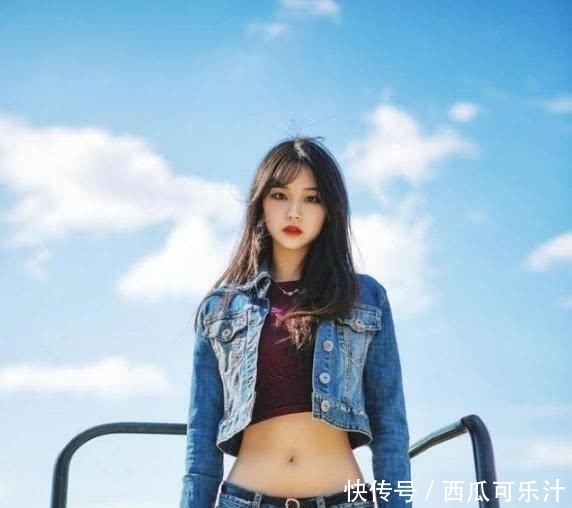 曼妙|牛仔裤穿着舒适更显女人魅力,能够很好地勾勒出优美曼妙的曲线!