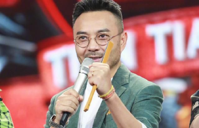  花絮|《天天向上》花絮，王一博掩面笑趴下，汪涵一个动作实力宠弟