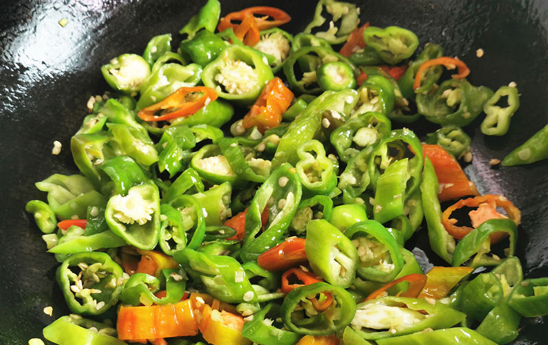 下饭|三伏天,吃饭没胃口,试试这菜,香辣下饭,有它多吃一碗饭!