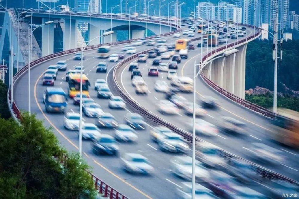 开车|女司机开车真的比男司机烂？