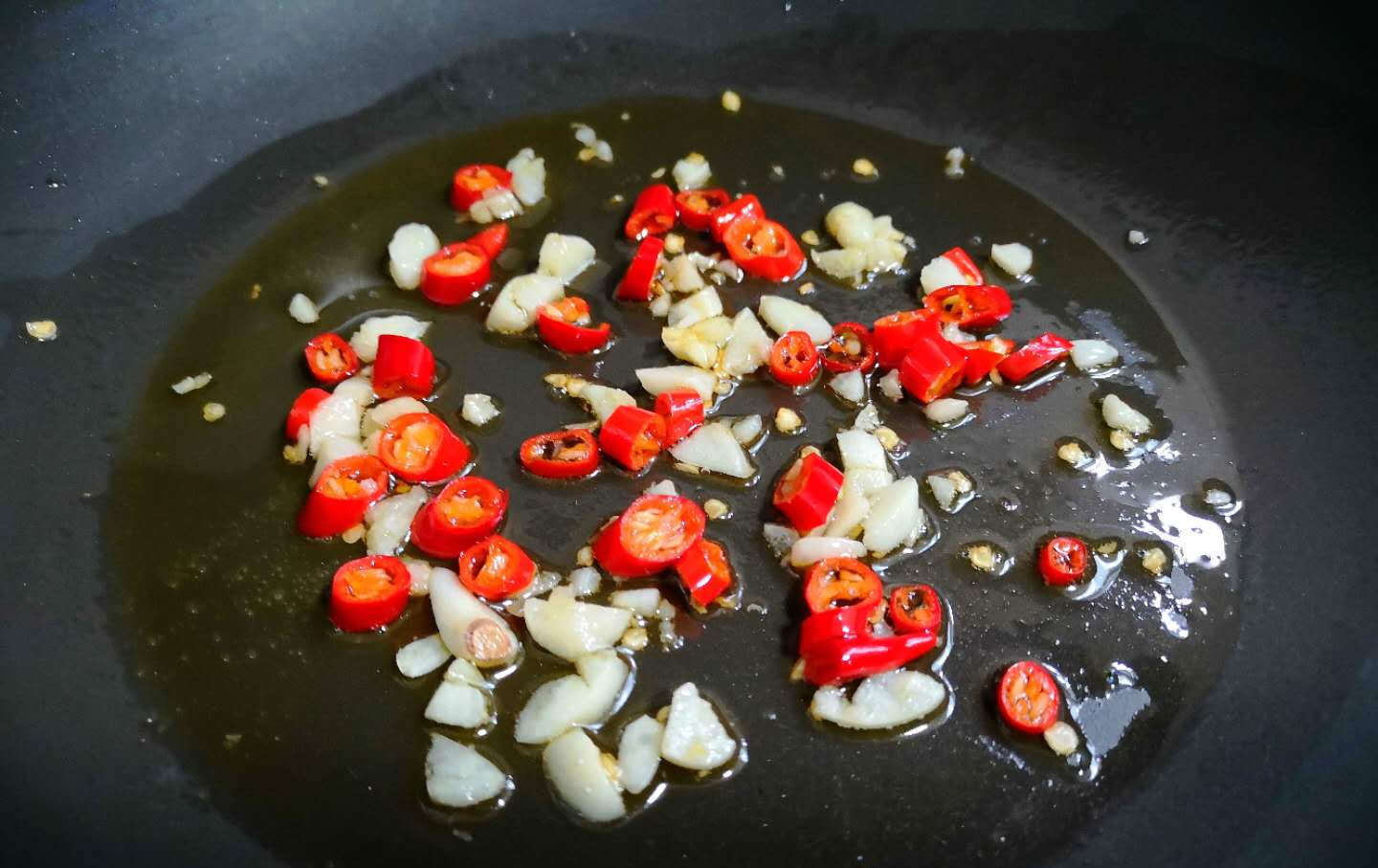  叶子|这菜，不懂吃叶子就亏了，清脆鲜嫩，常吃视力好，简单一拌特开胃