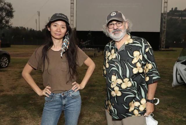  电影节|比肩张艺谋、李安，拍出年度最佳，她成为历史第一人