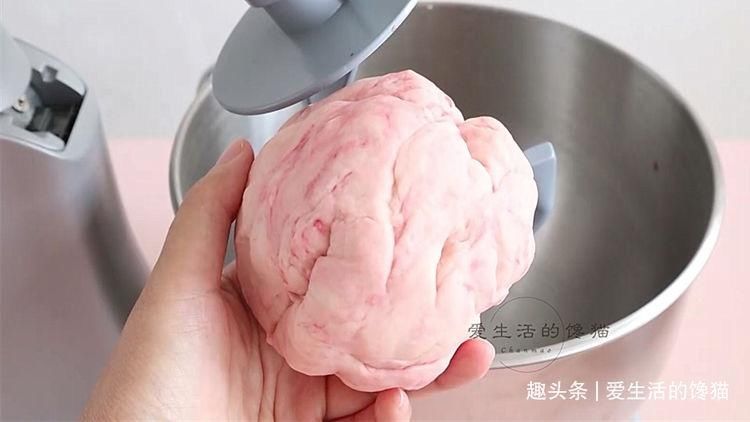 红丝绒液|蒸馒头时，该用碱面还是白糖，想要馒头松软好吃，不了解可别乱用