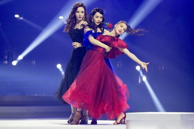  浪姐|《浪姐》接近尾声，谁才是真正乘风破浪的姐姐，用实力来说话