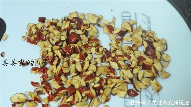 适合|比肉包子还好吃的三红卷,柔软香甜,补血暖胃,最适合天冷吃