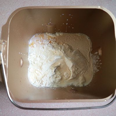  旗奶|鲤鱼旗奶香小面包