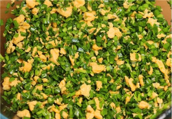 正确|这才是正确的“包饺子”手法,对折再一挤,轻松做出大肚水饺