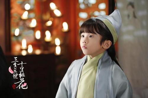  骨火|神仙选角，《隐秘的角落》三个小戏骨火了，这些后浪们，够浪的！