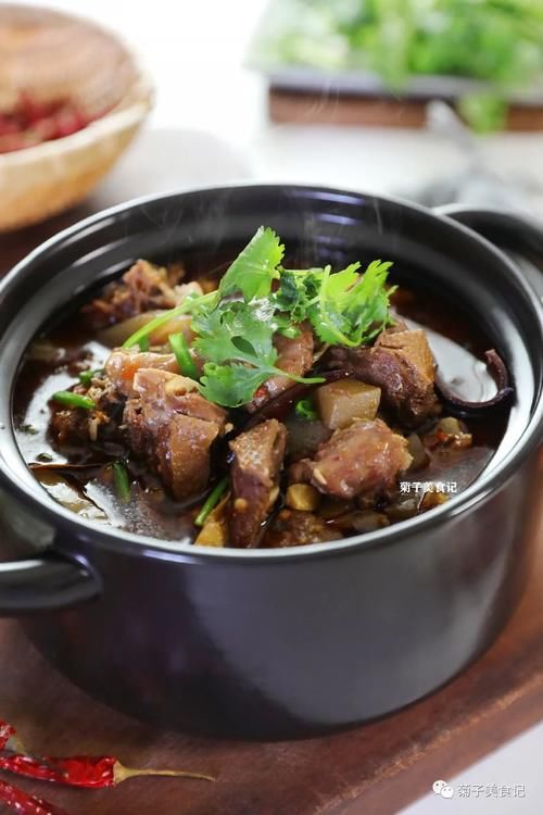 啤酒|秋天，是吃鸭子的好时节，教你做魔芋啤酒鸭，香味扑鼻，全家点赞