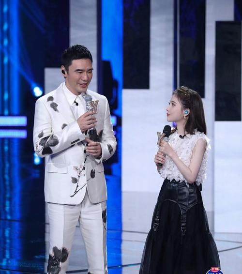  神秘|《我们的歌2》中神秘“X”被猜出，不是张艺兴、邓紫棋，是谭咏麟好友