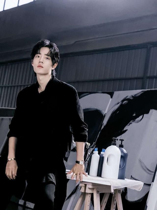  主持人|央视主持人仅仅是为肖战鸣不平？还有另外3层深意，值得思考