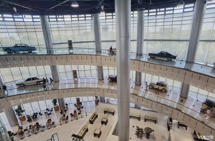 出发|提车后开途观L出发汽车博物馆，培养满足孩子的好奇心！