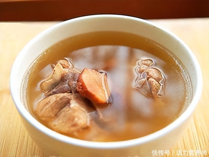 为什么广东人得鼻咽癌比较多(广东多痛风、多鼻咽癌？为什么广东人这么倒霉？这2点是主要原因)