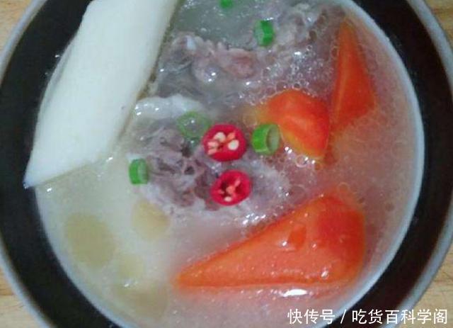 技巧|炖排骨有技巧,千万别忘这2种食材,汤鲜肉嫩,深秋靠它暖胃