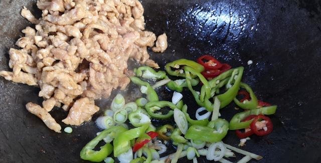 香辣|三伏天, 让人欲罢不能的下饭菜, 香香辣辣, 一盘能下三碗饭!