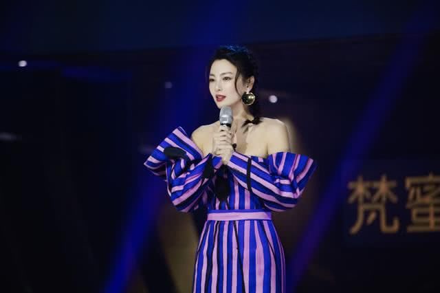 跌落|《浪姐》跌落神坛,口碑不再!说好的定义女团?最后还是不伦不类