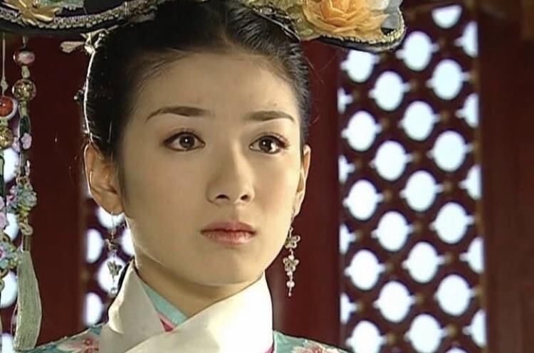  说话|黄奕被郭敬明点评表演“没特点”，发长文表示：咱们凭演技说话！