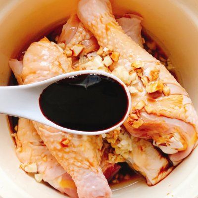  鲜嫩|好吃的鲜嫩多汁，好吃到舔手指的蒜香鸡腿，你在哪里呀