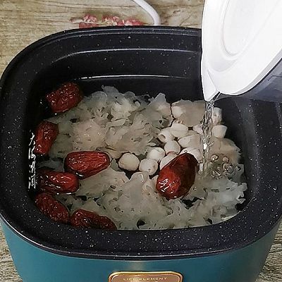  入秋|#入秋滋补正当时#红枣银耳莲子羹