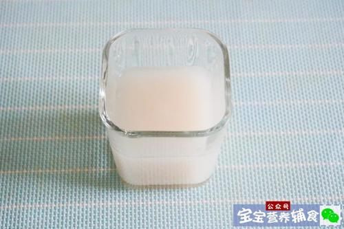  蛋糕|比馒头简单，赶上蛋糕了，不打发，老远就能闻到弄弄的红枣味，宝宝辅食