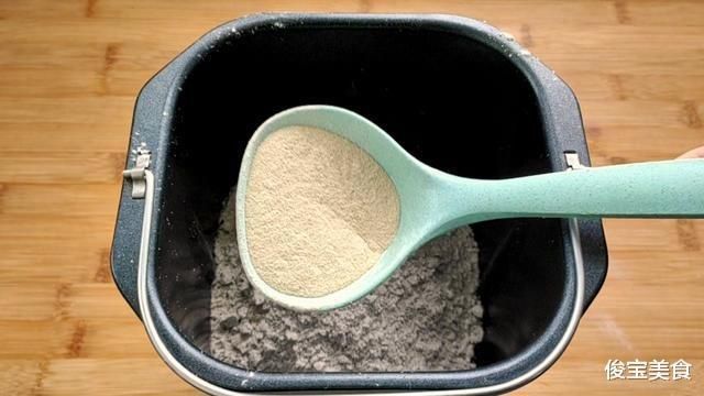 吐司|真正的【全麦吐司】,完全不用加面粉,也能做到松软无比