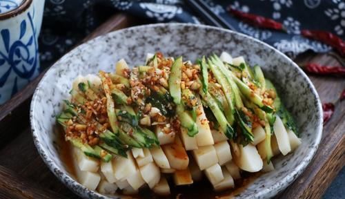  熬粥|夏天，小米别熬粥，学会秘制吃法，健胃消食又解暑，一天要吃2碗