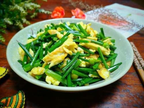  不该|夏天最不该吃韭菜，而是它，清脆鲜嫩，好吃不贵，和鸡蛋是绝搭！