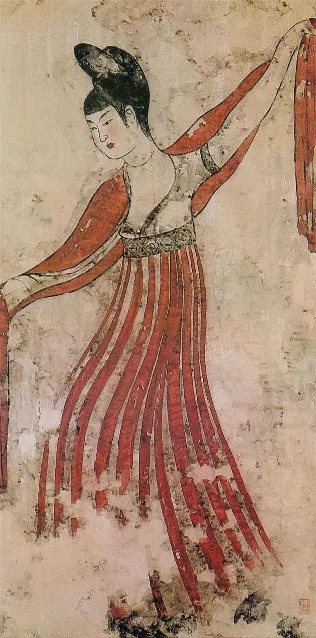 武则天|条纹裙、红配绿、短袖,这种连武则天都喜欢的穿搭,到底什么样?