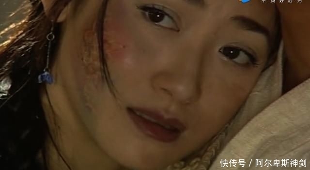 认出|原来蛛儿一开始就认出张无忌了，却装作不知道，原因才最心酸