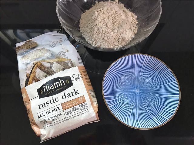  简单|简单2步，教你做无油无糖的乡村黑麦面包，营养低脂，好吃不长肉