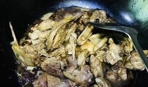  好吃|子姜焖鸭怎么做好吃，注意这些细节，你比大厨还专业